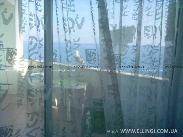 Алушта эллинг Дельфин отдых на ЮБК жилье у моря Чайка на балконе